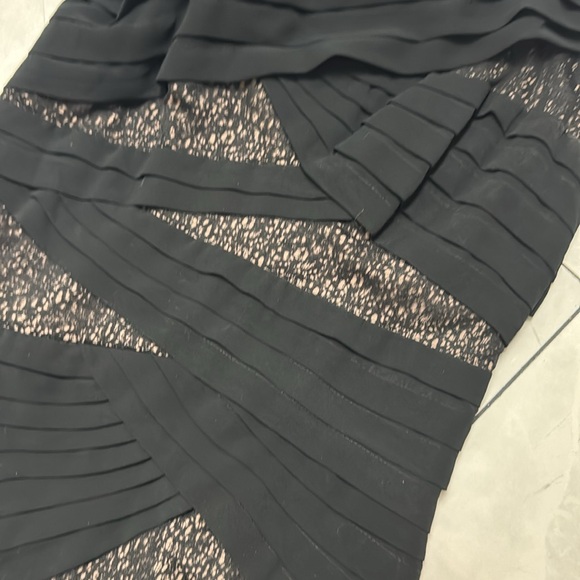 Tadashi Shoji Dress Size 8 - Picture 4 of 4